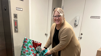 2022 - Purple Door - Christmas Family Photo