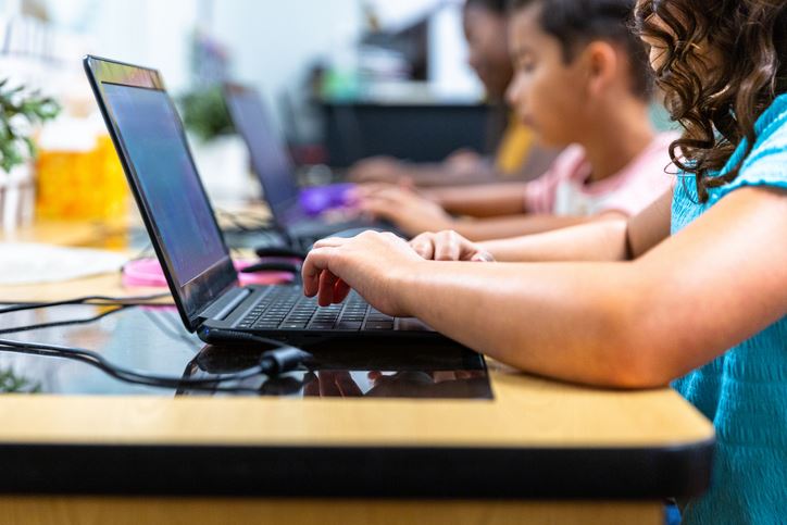 Elementary students in Computer Lab