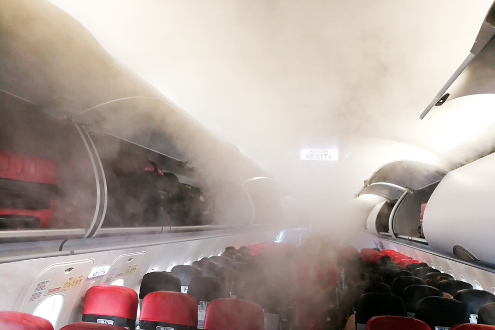 fumes in plane cabin
